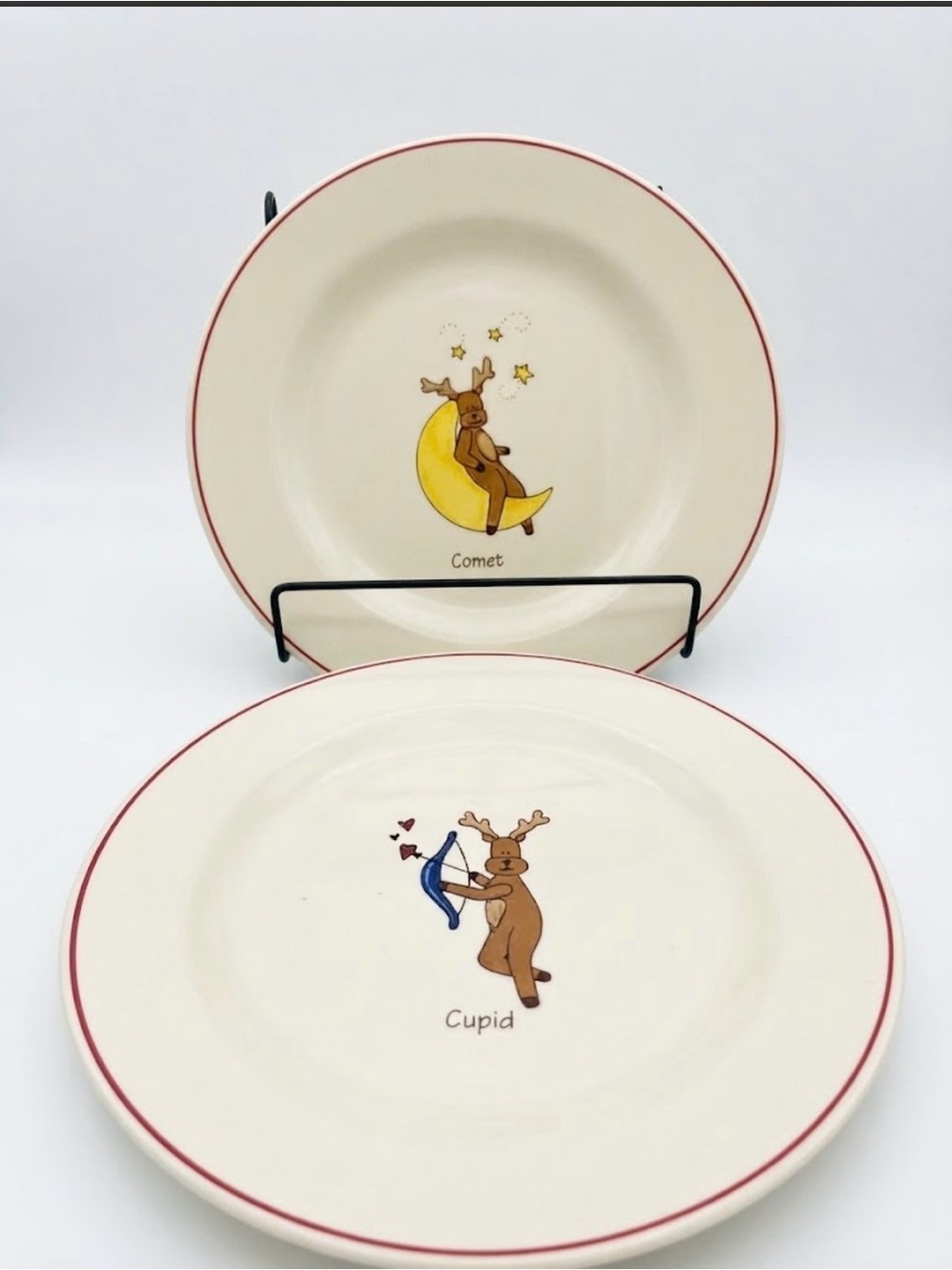 Christmas 2 Reindeer Holiday Plates appetizers snacks 8.25 inches diameter